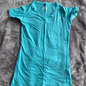 New without tag XS Womens Gymshark tee